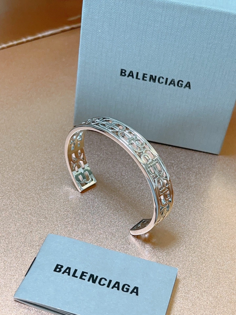 Ba1en*iaga bracelets